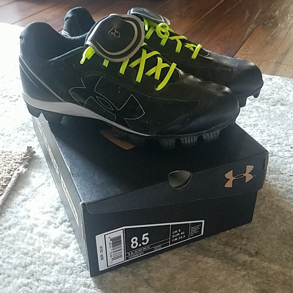 Underarmour Softball Cleats
